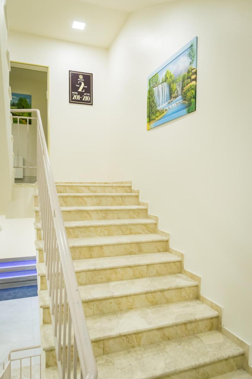 מלון Palace *